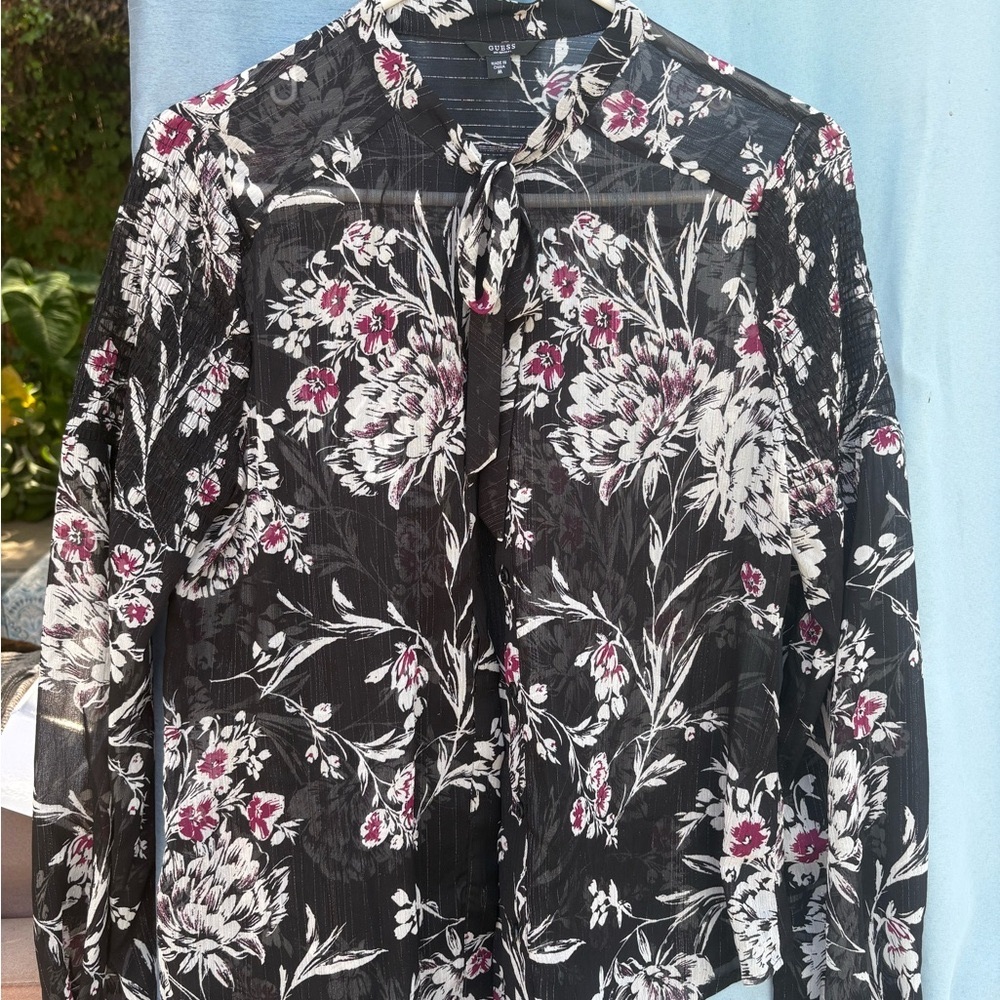 Guess Brand Beautiful Black Floral Blouse